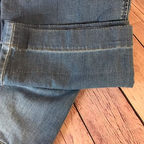 Talbots Classic Light Blue Wide Leg Denim Trouser Jeans High Rise Minimalist 8 - Picture 3 of 14